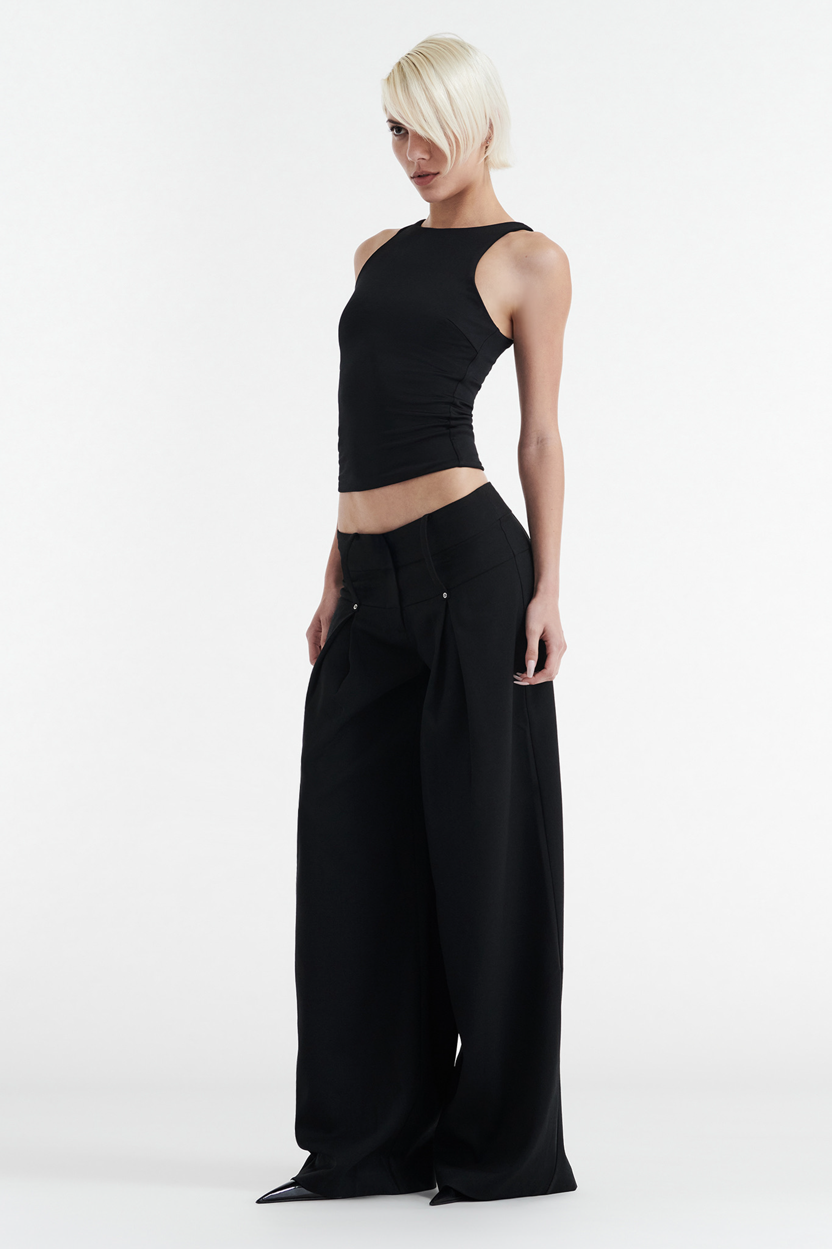 CL - SOPHIE BASIC SLEEVELESS TANK WITH SHELF BRA